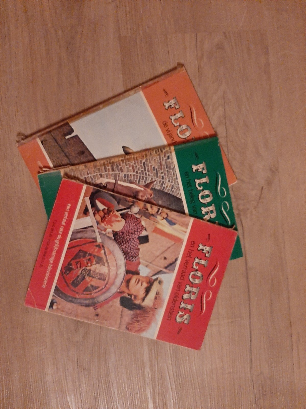 Floris boeken - 3 delen naar de televisieserie, Ophalen of Verzenden, Gelezen, Gerard Soeteman, Nederland