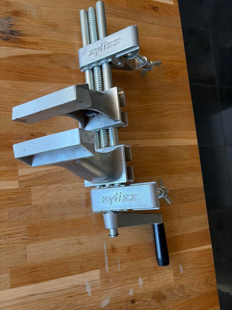 Zyliss bankschroef, Doe-het-zelf en Verbouw, Gereedschap | Handgereedschap, Ophalen, Gebruikt