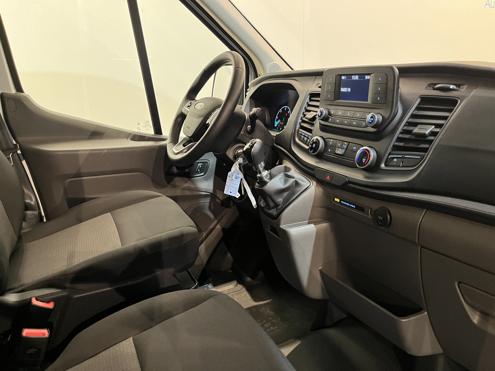 Ford Transit 350 2.0 TDCI L4H3 130 PK RWD / Euro 6 / Cruise, Auto's, 4 cilinders, Met garantie (alle), Wit, Bedrijf