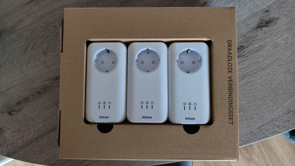 3x DVS 650 - Powerline adapters **uitstekende staat**, Computers en Software, WiFi-versterkers, Zo goed als nieuw, Ophalen of Verzenden