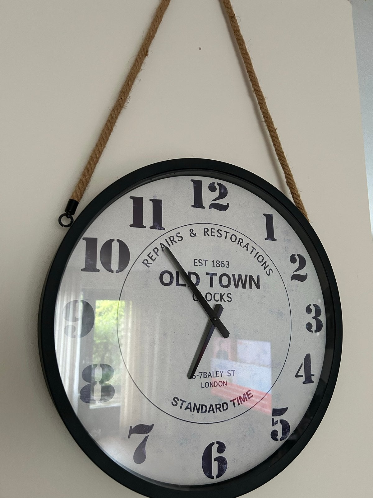 Grote wandklok 'Old Town Clocks' met touwophanging, Ophalen of Verzenden