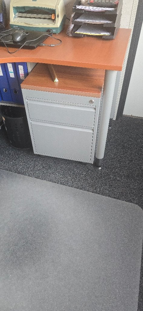 Bureau, Ophalen, Gebruikt, 160 cm, 200 cm
