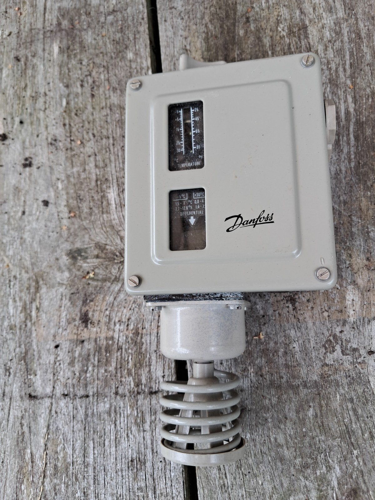 danfoss thermostaat, Doe-het-zelf en Verbouw, Ophalen, Zo goed als nieuw