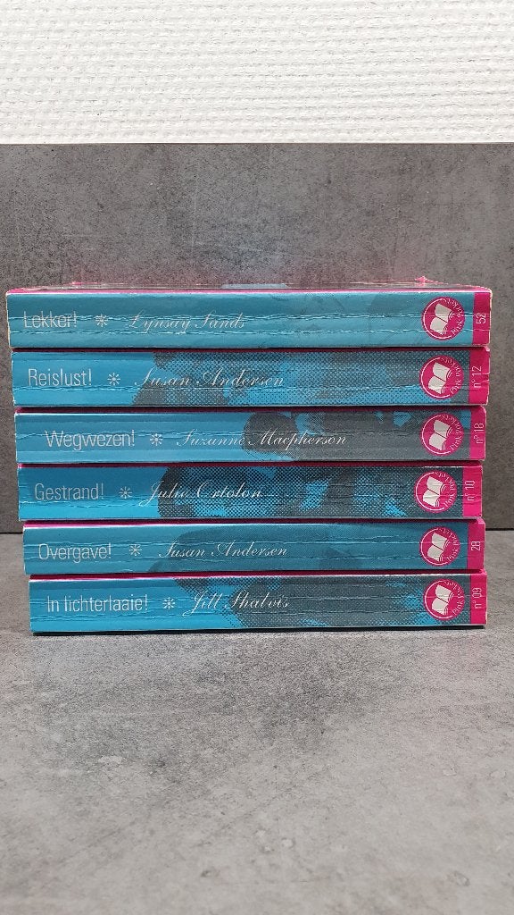 romans boekjes Pink Pockets 6 stuks, Ophalen of Verzenden, Gelezen