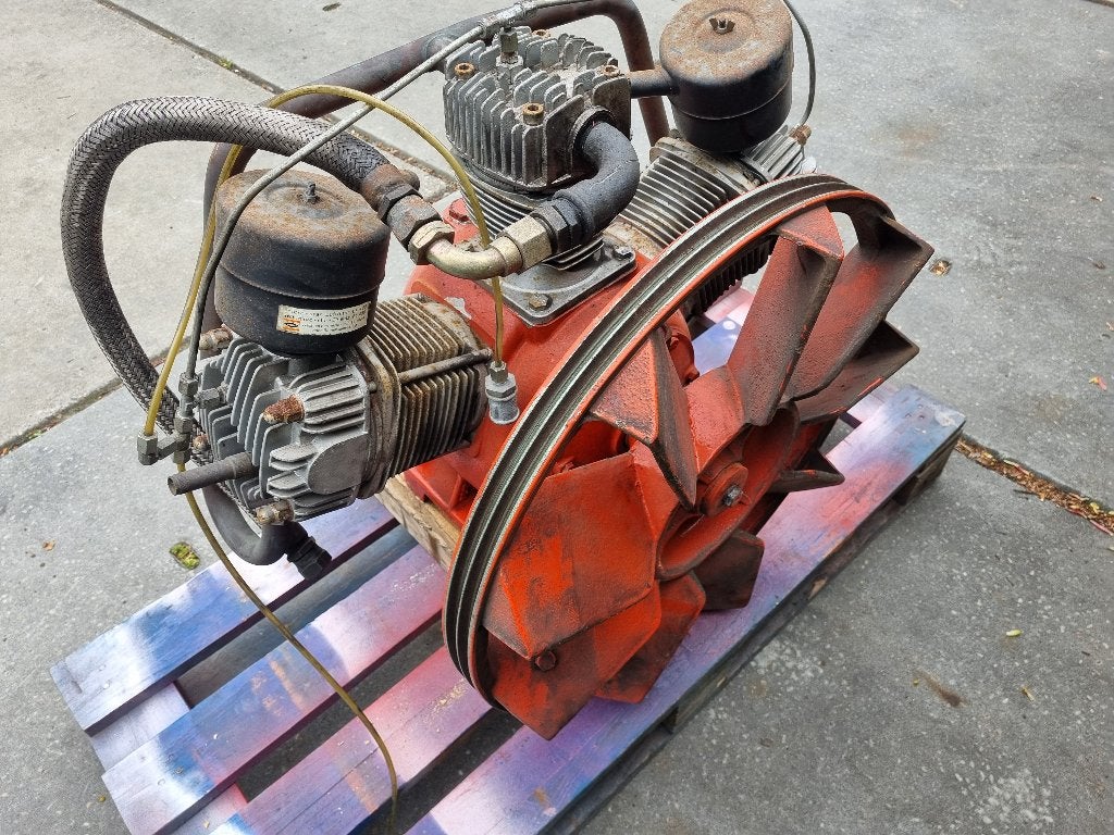 Zuiger compressorpomp max 15 bar Berko, Ophalen, 10 bar of meer, Zo goed als nieuw, 200 tot 400 liter/min