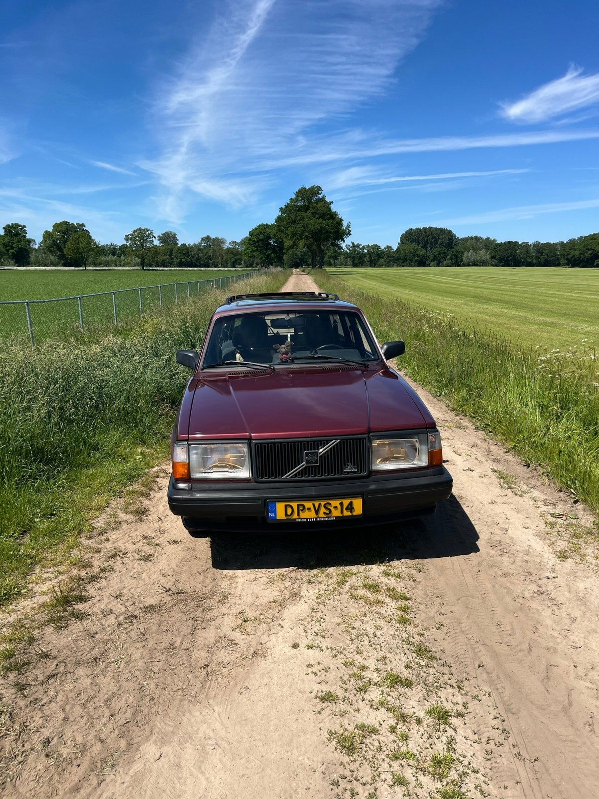 Volvo 240 2.3 Polar U9 1992 Rood, Auto's, 1305 kg, 4 cilinders, Leder en Stof, Origineel Nederlands