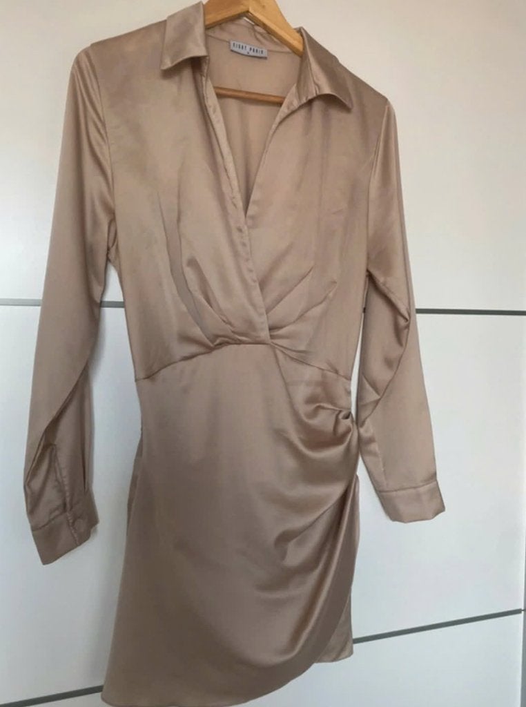 Jurk satijn, Ophalen, Beige, Zo goed als nieuw, Maat 36 (S)