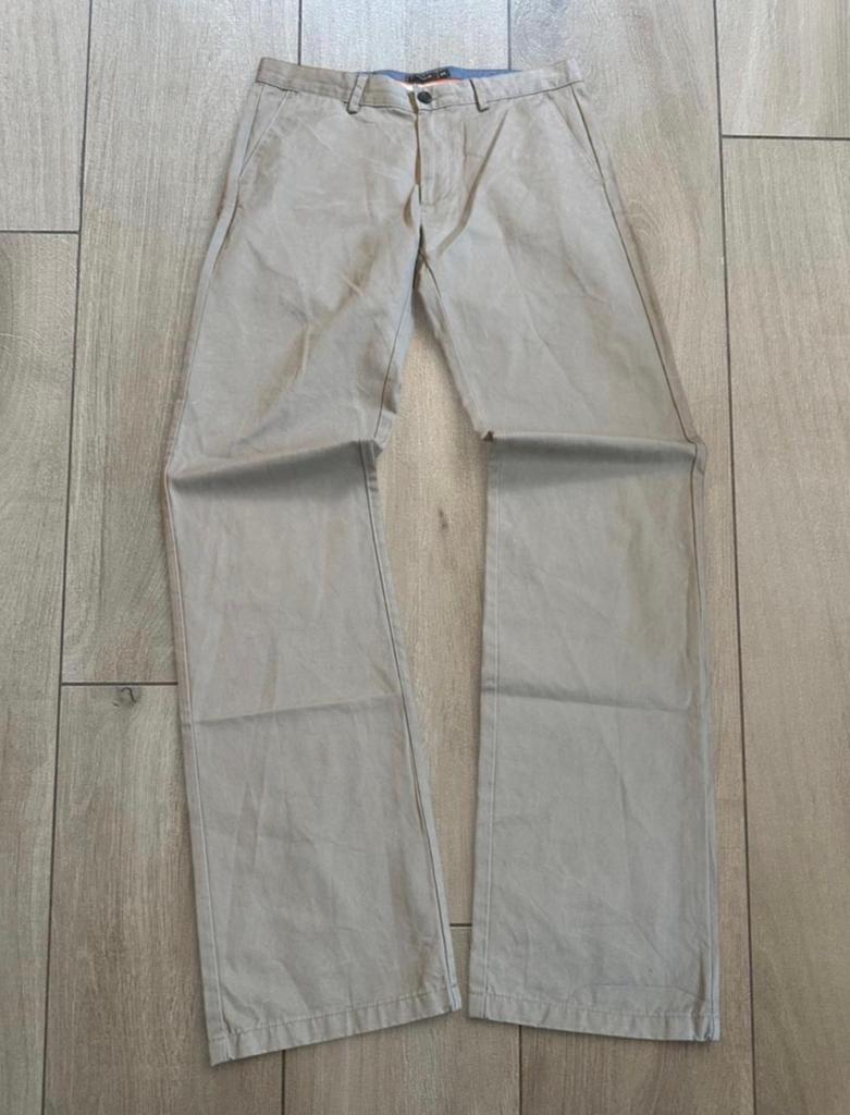 Dockers D1 Khaki Chino Broek W33 L36 100% Katoen Straight Le, Ophalen of Verzenden, Gedragen, Overige maten, Beige