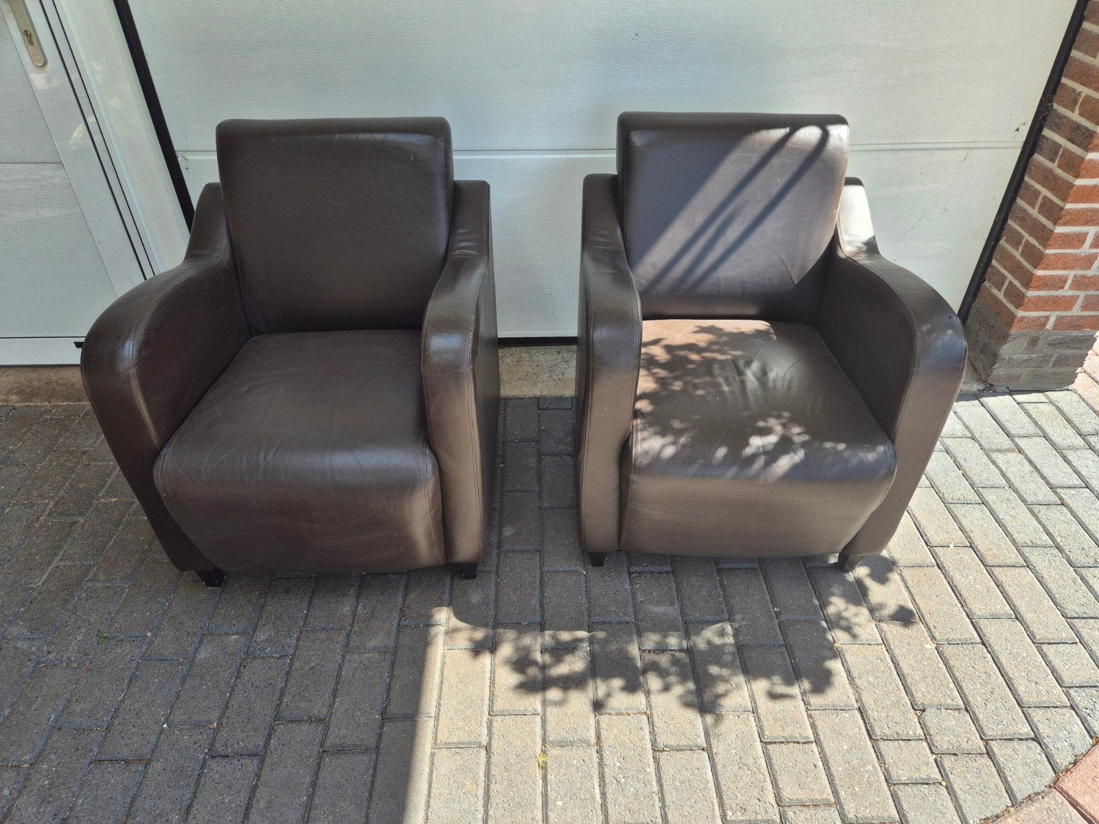 Twee mooie lederen fauteuils, Ophalen, Zo goed als nieuw, 50 tot 75 cm, Leer