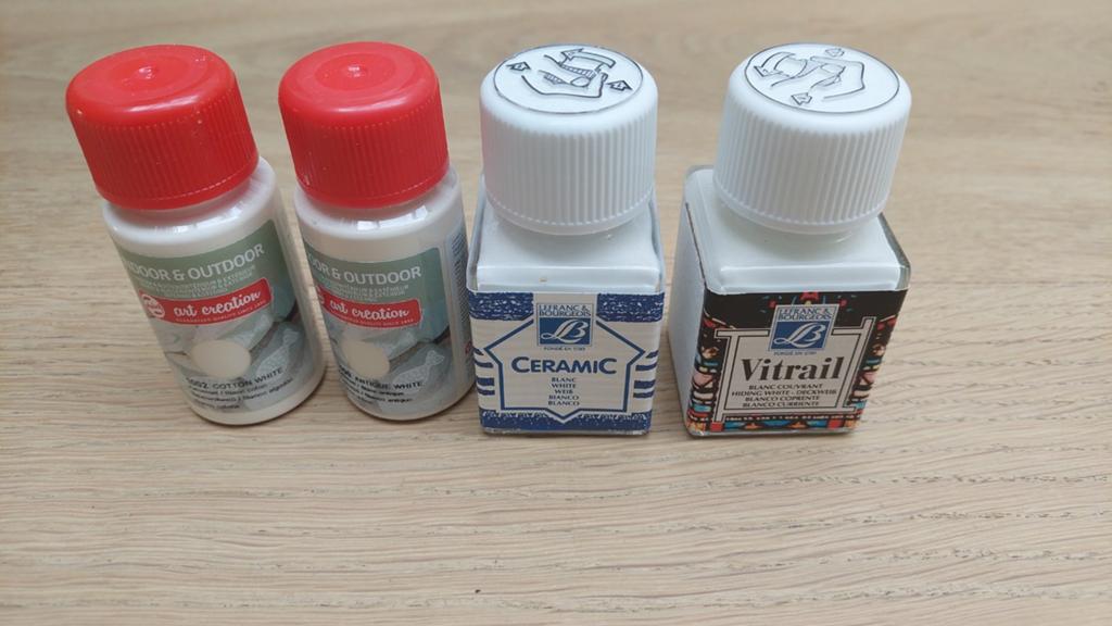 Hobbyverf/glasverf - 4 potjes, Ophalen of Verzenden, Zo goed als nieuw, Overige typen
