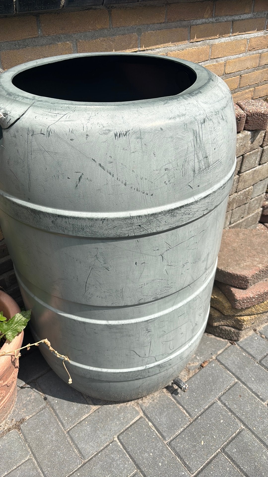 Oude lekke regenton, Tuin en Terras, Regentonnen, 150 liter of meer, Ophalen, Zo goed als nieuw, Hout