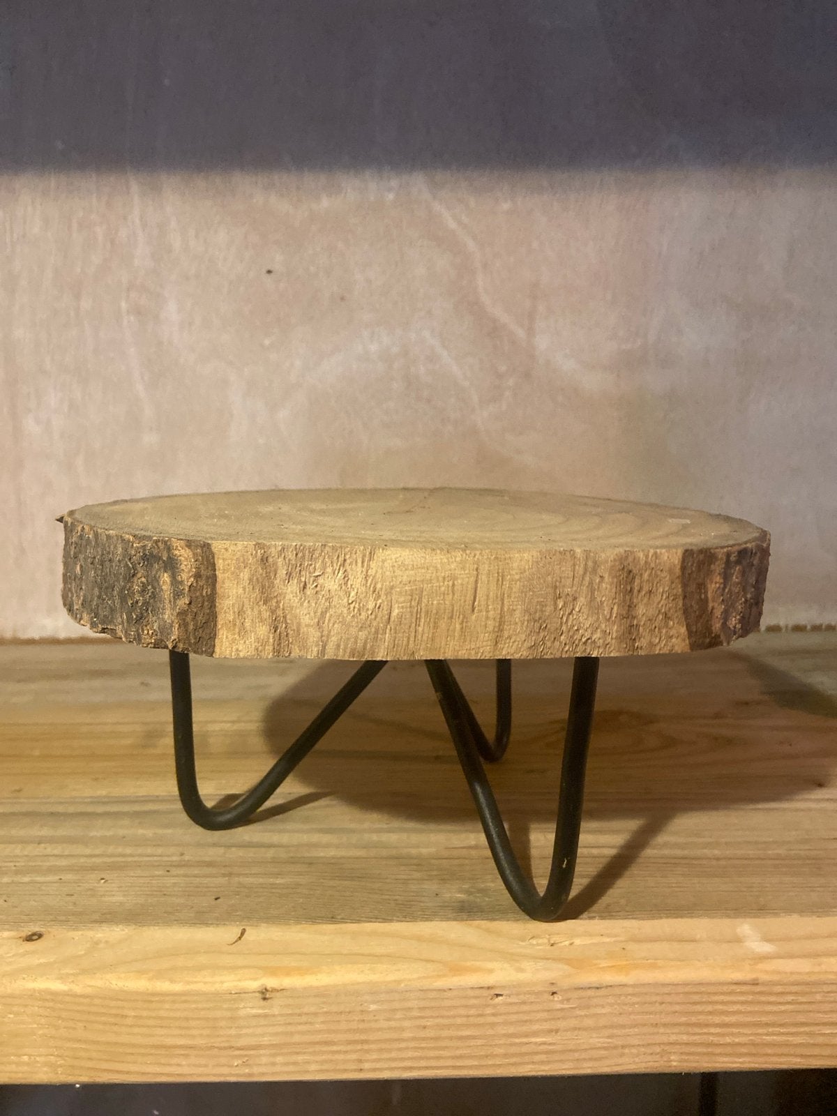 Klein decoratief tafeltje van hout en metaal, Hout, Ophalen of Verzenden, Bruin, Landelijk