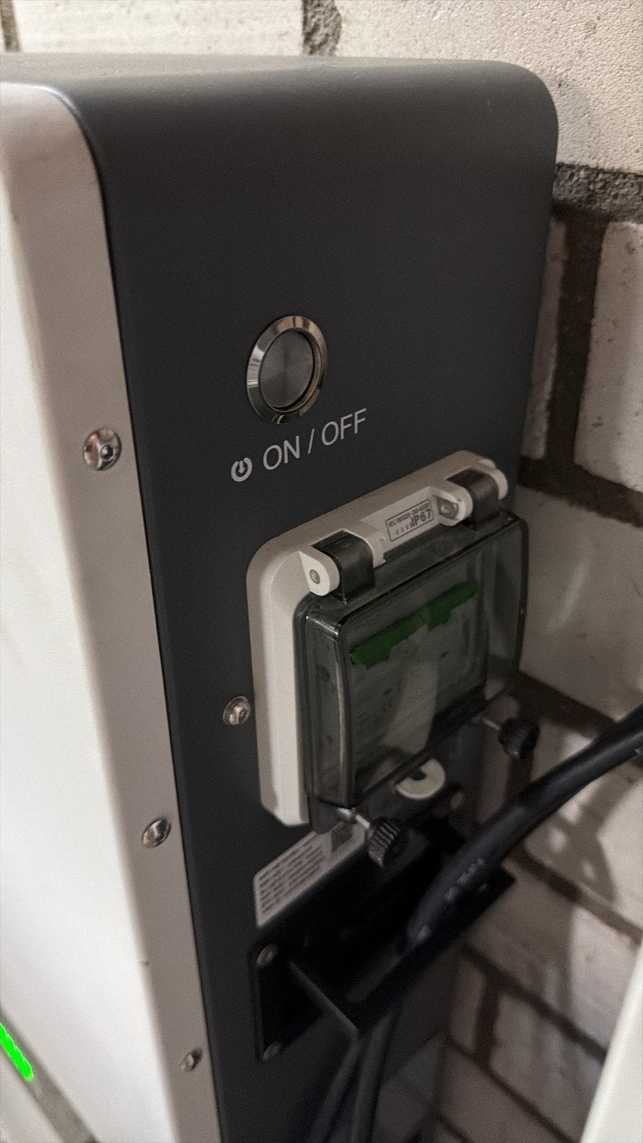 2x Enerlution Thuis Accu 10kWh met Muurbeugel, Hobby en Vrije tijd, Ophalen of Verzenden, Zo goed als nieuw
