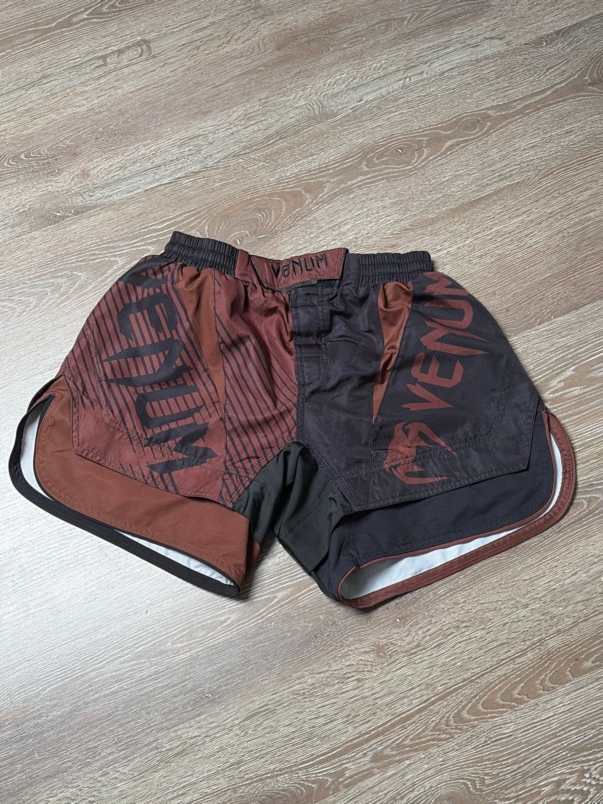 Venum Vechtsport Shorts - Maat L, Ophalen, Gebruikt, Overige, Maat M