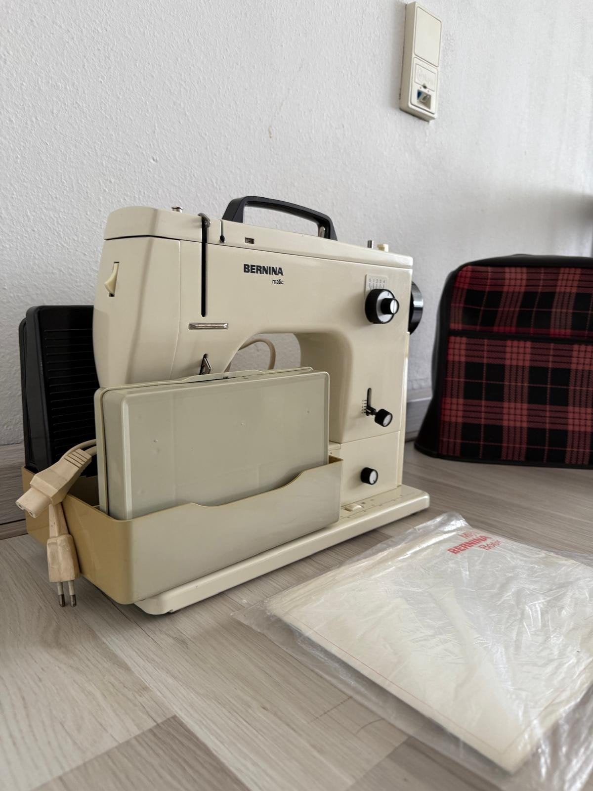 Bernina Matic 810 Naaimachine - Made in Switzerland, Hobby en Vrije tijd, Ophalen, Gebruikt, Naaimachine, Bernina