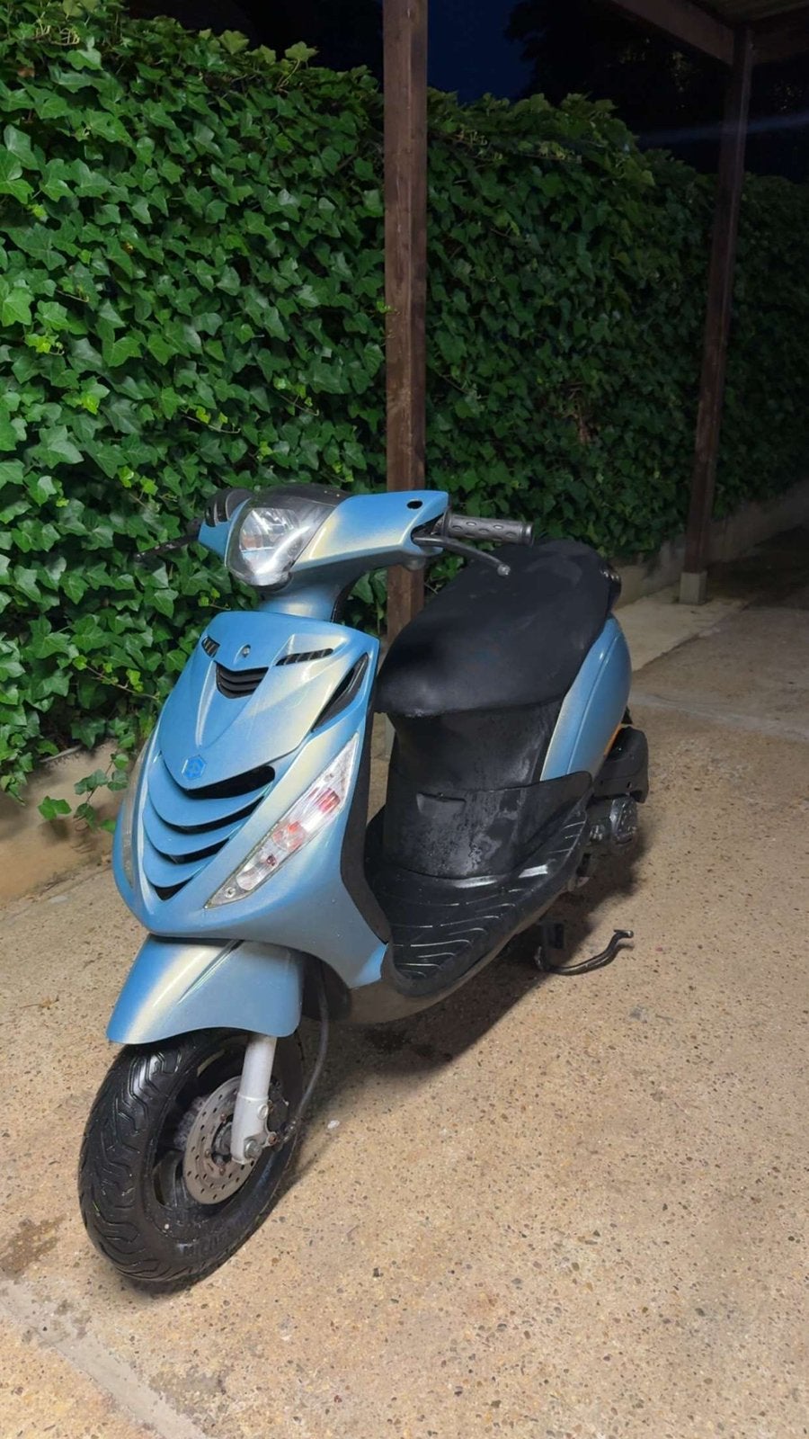 Piaggio Zip a klasse 50cc, Fietsen en Brommers, Scooters | Piaggio, Ophalen, Zip, Zo goed als nieuw, Benzine