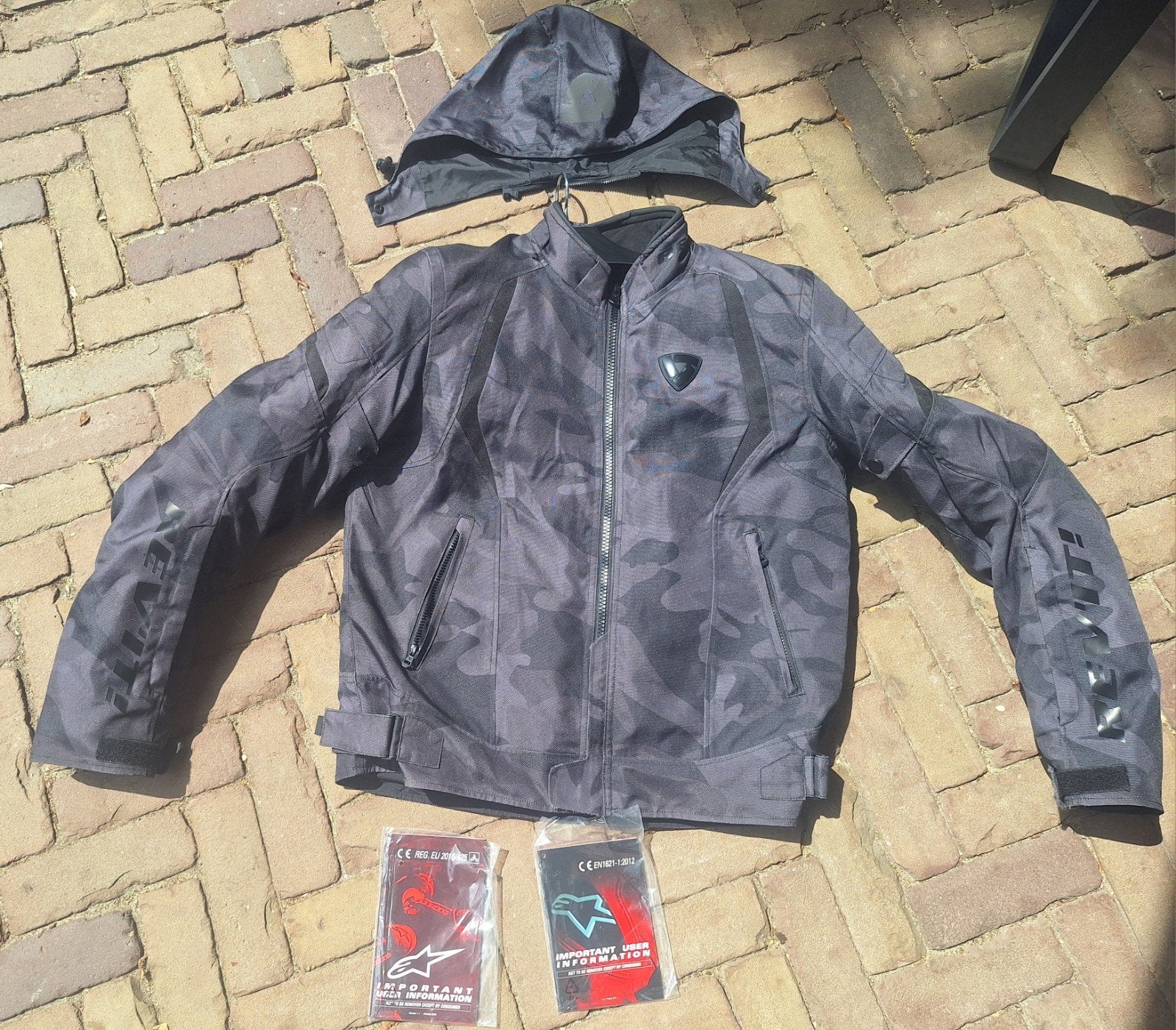 Rev'it! Motorjas maat 56, met thermo binnenjack +  cappuchon, Motoren, Kleding | Motorkleding, Ophalen, REV'IT!, Jas | textiel