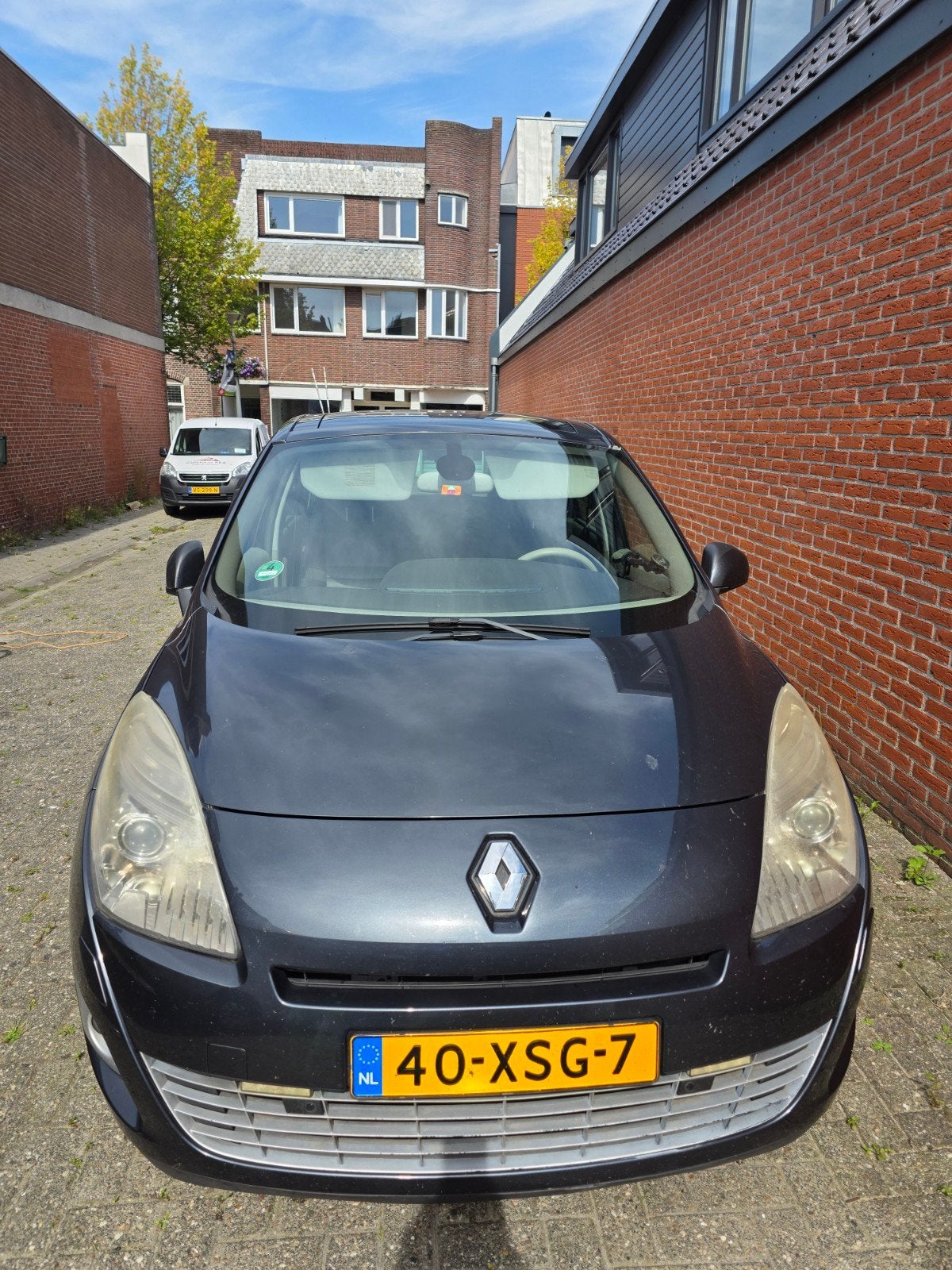 Renault Grand Scenic 2.0 16V 103KW CVT 7P 2010 Zwart, Auto's, 4 cilinders, 7 stoelen, Zwart, Bedrijf
