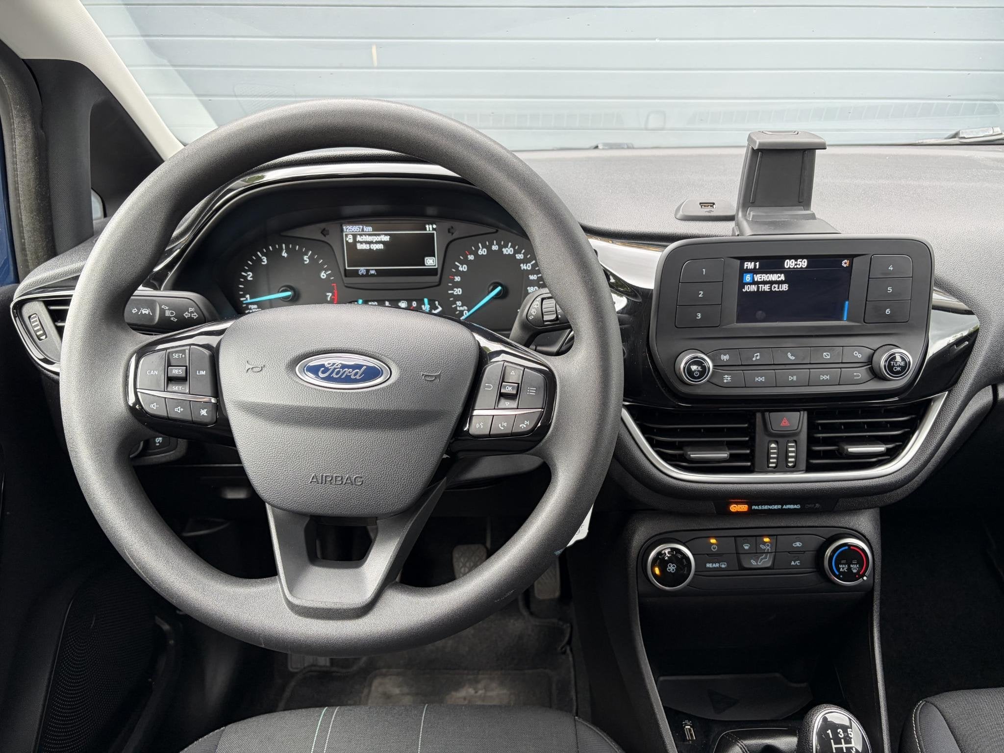 Ford Fiesta 1.1 Trend 2e Eigenaar,Airco,Cruise,5 Deurs,N.A.P, Auto's, Ford, Voorwielaandrijving, Blauw, 23 km/l, Origineel Nederlands