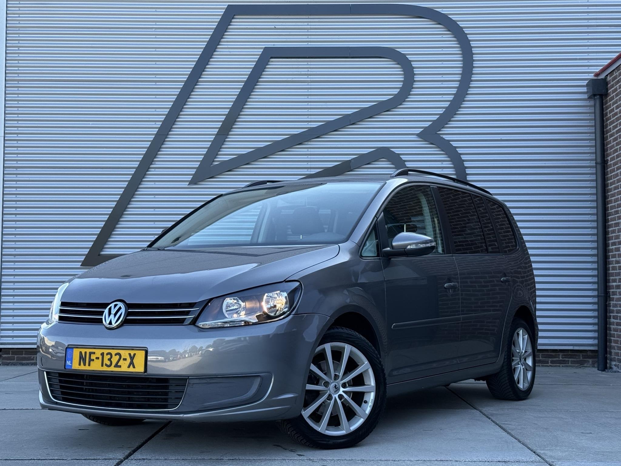 Volkswagen Touran 1.4 TSI Comfortline 7p. Navi|Clima|Cruise|, Euro 5, Gebruikt, 4 cilinders, 7 stoelen