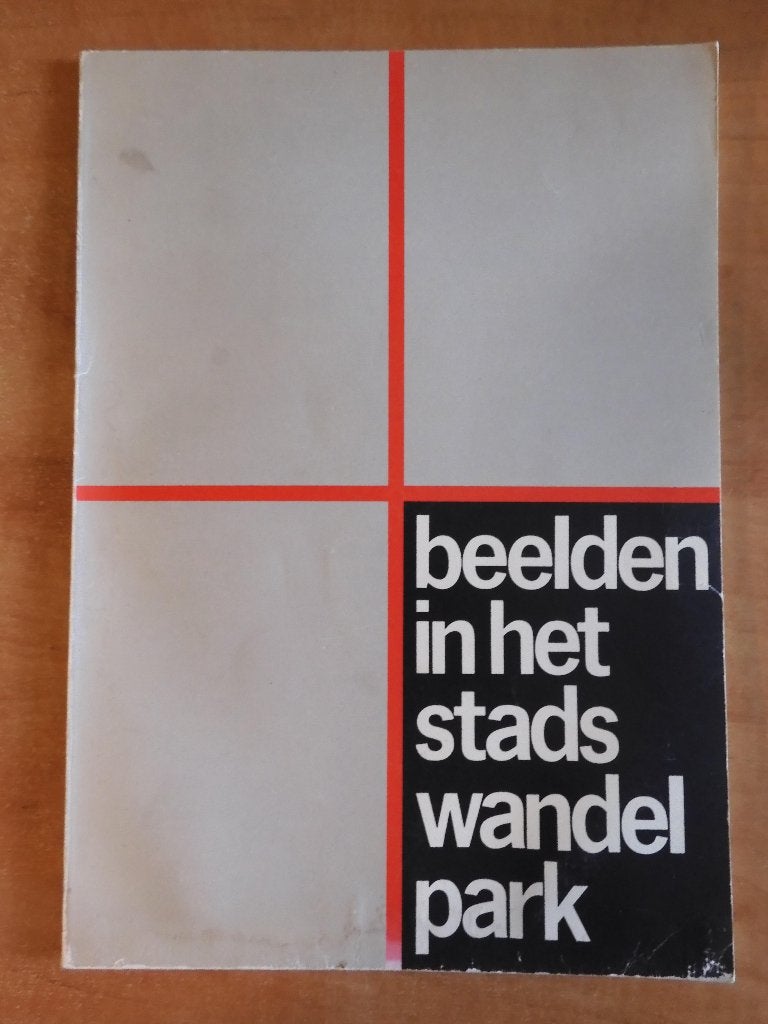 Beelden in het Stadswandelpark Eindhoven, expositie (1982), Ophalen of Verzenden, Gelezen, Beeldhouwkunst