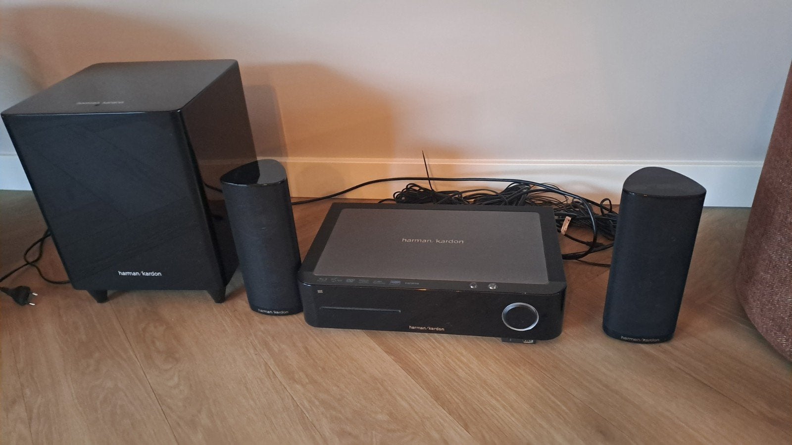 Harman Kardon BDS 2.1 Home Cinema Systeem met Blu-ray, Gebruikt, 2.1-systeem, Blu-ray-speler, 70 watt of meer