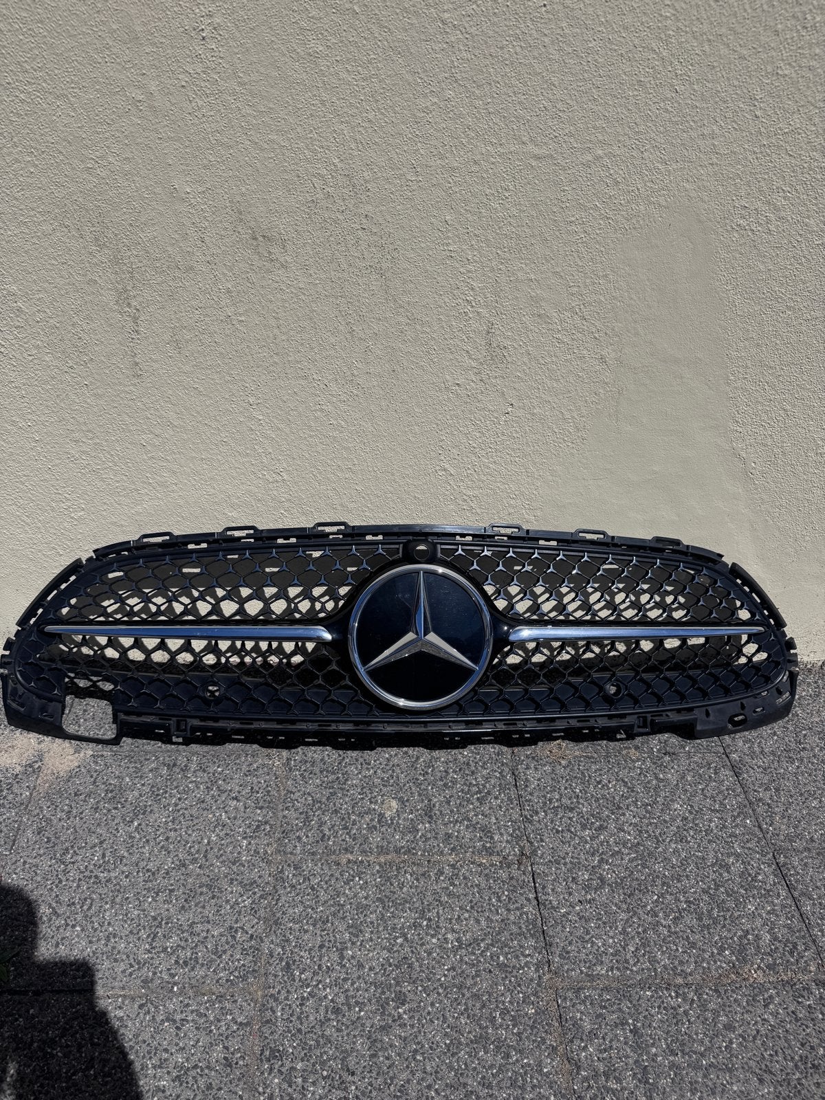 Mercedes-Benz w206 grill met logo ORIGINEEL, Auto-onderdelen, Ophalen, Gebruikt, Voor, Mercedes-Benz
