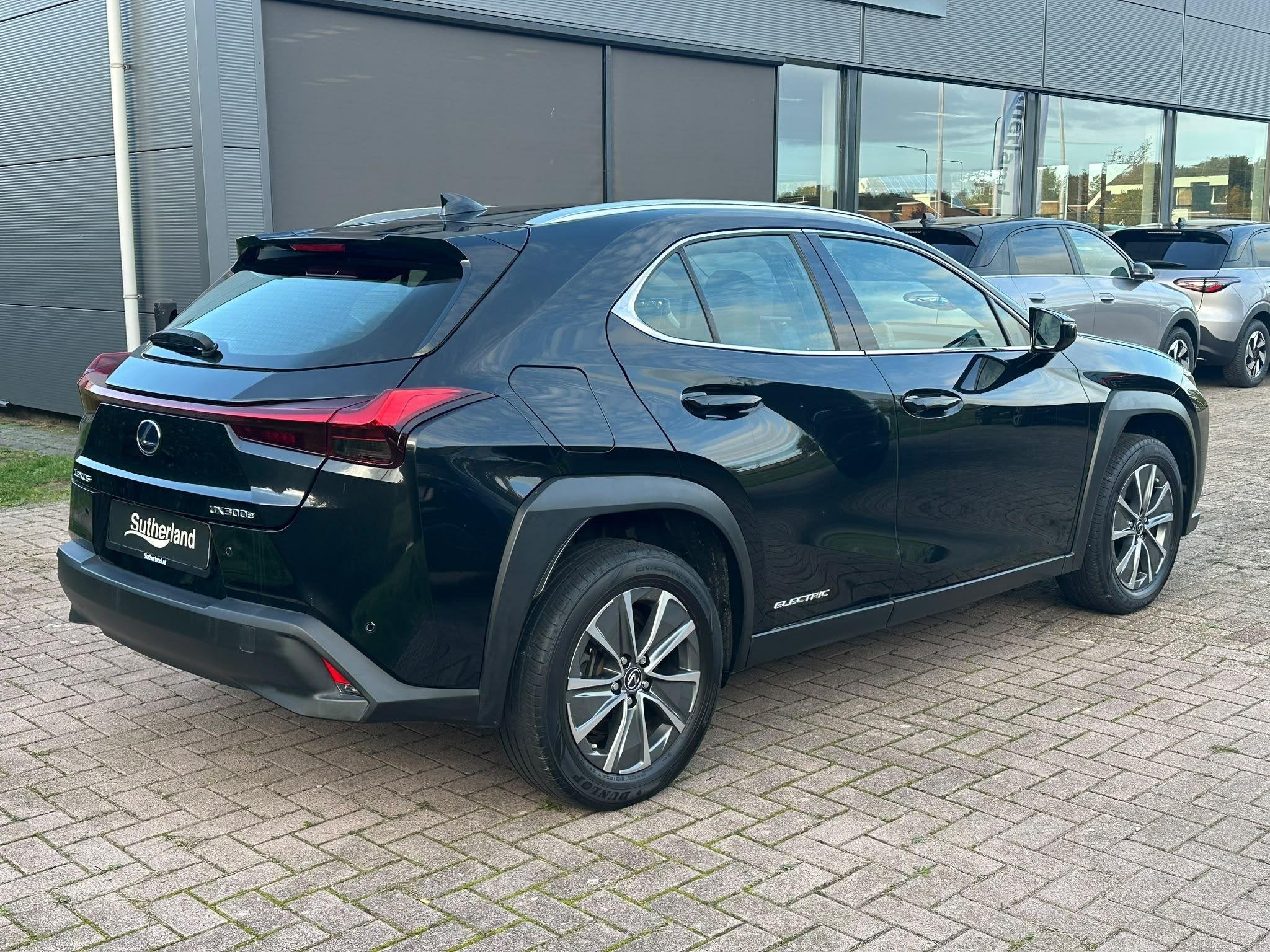 Lexus UX 300e Luxury 54 kWh | Leder | Stoelverwarming/Koelin, Auto's, Gebruikt, Overige kleuren, 1760 kg, Leder