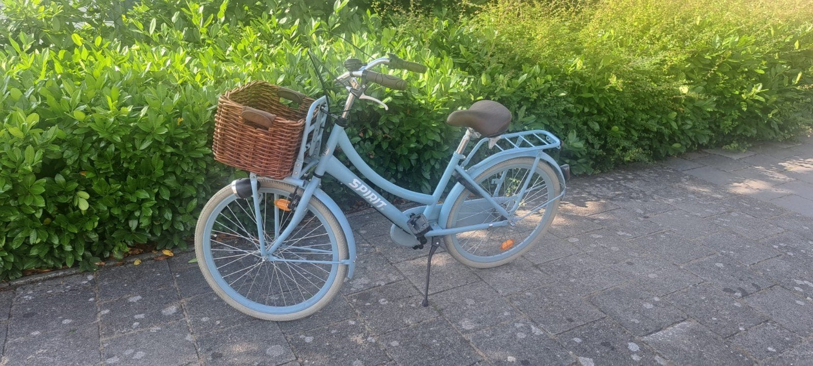Spirit transportfiets met mand! - Zo goed als nieuw, Fietsen en Brommers, Ophalen, Zo goed als nieuw, Terugtraprem, Overige merken