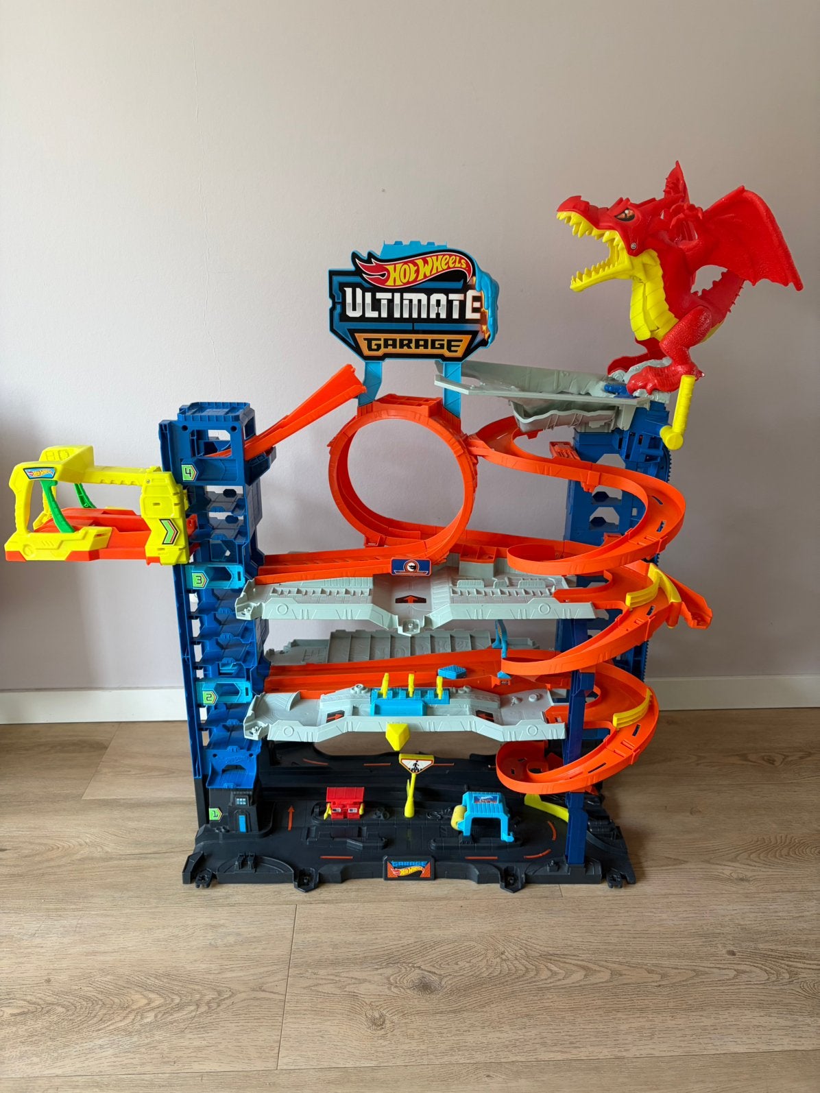 Hot Wheels City Ultieme Garage met Draak, Ophalen, Zo goed als nieuw, Handmatig, Hot Wheels