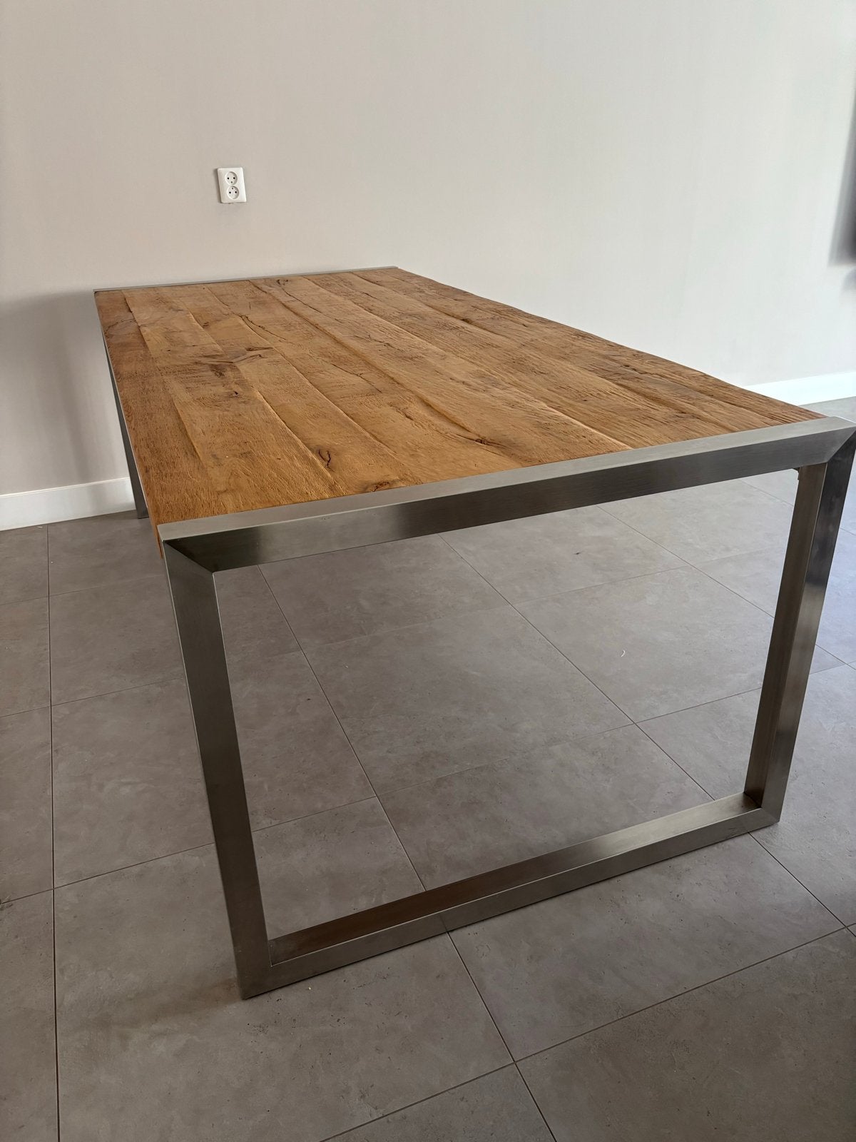 RofraHome Yosimite Eiken Eettafel met RVS Frame, Huis en Inrichting, Tafels | Eettafels, Ophalen, Landelijk chique, Eikenhout
