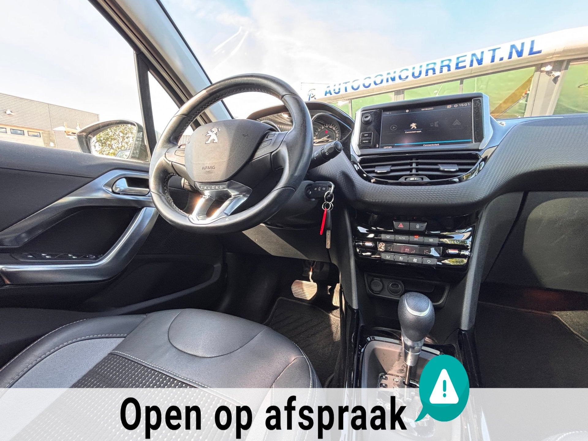 Peugeot 2008 GT line, Carplay, Pano, Stoelverw Automaat Inru, Auto's, Automatische klimaatregeling, Gebruikt, Euro 6, 4 cilinders