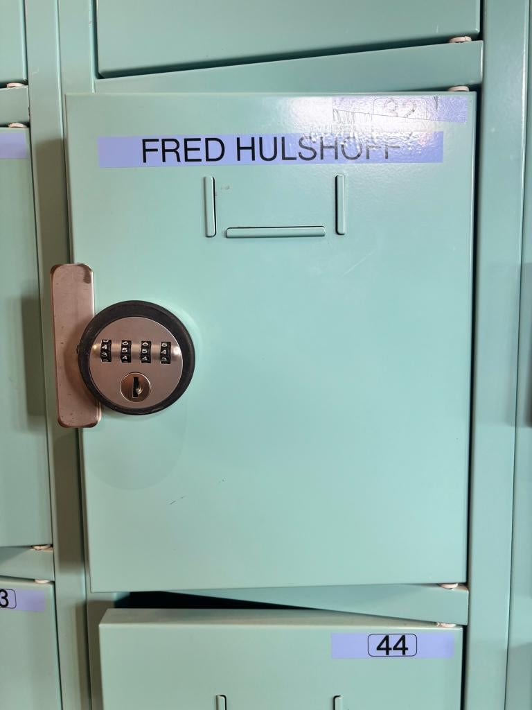 5 stuks identieke lockerkast / kluisjeswand / garderobe kast, Ophalen, Gebruikt
