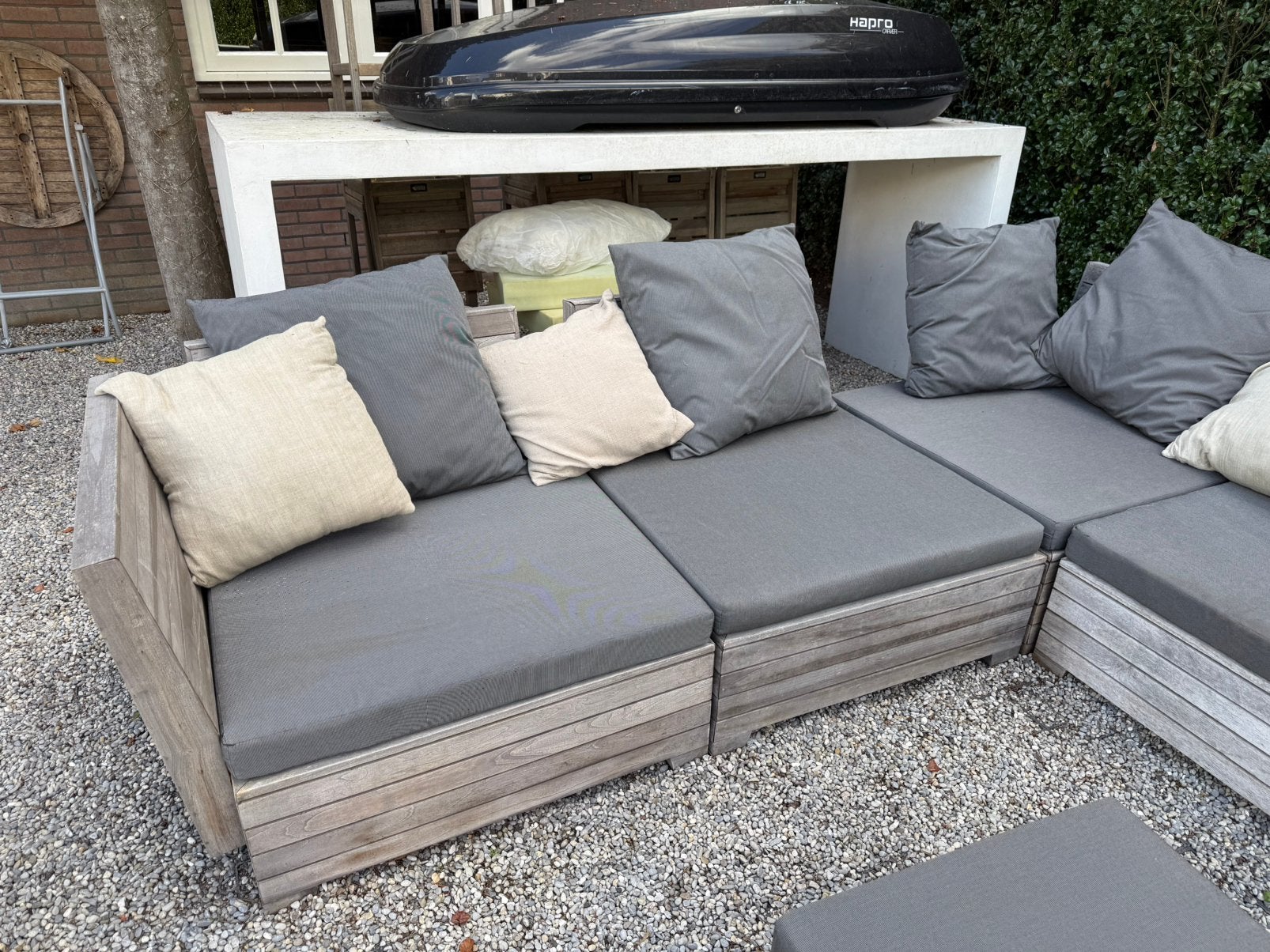 Foto 5 van Grote 12-delige houten loungeset – inclusief kussens