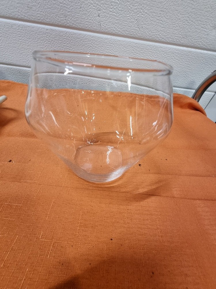 vaasje glas toelopend, Ophalen of Verzenden