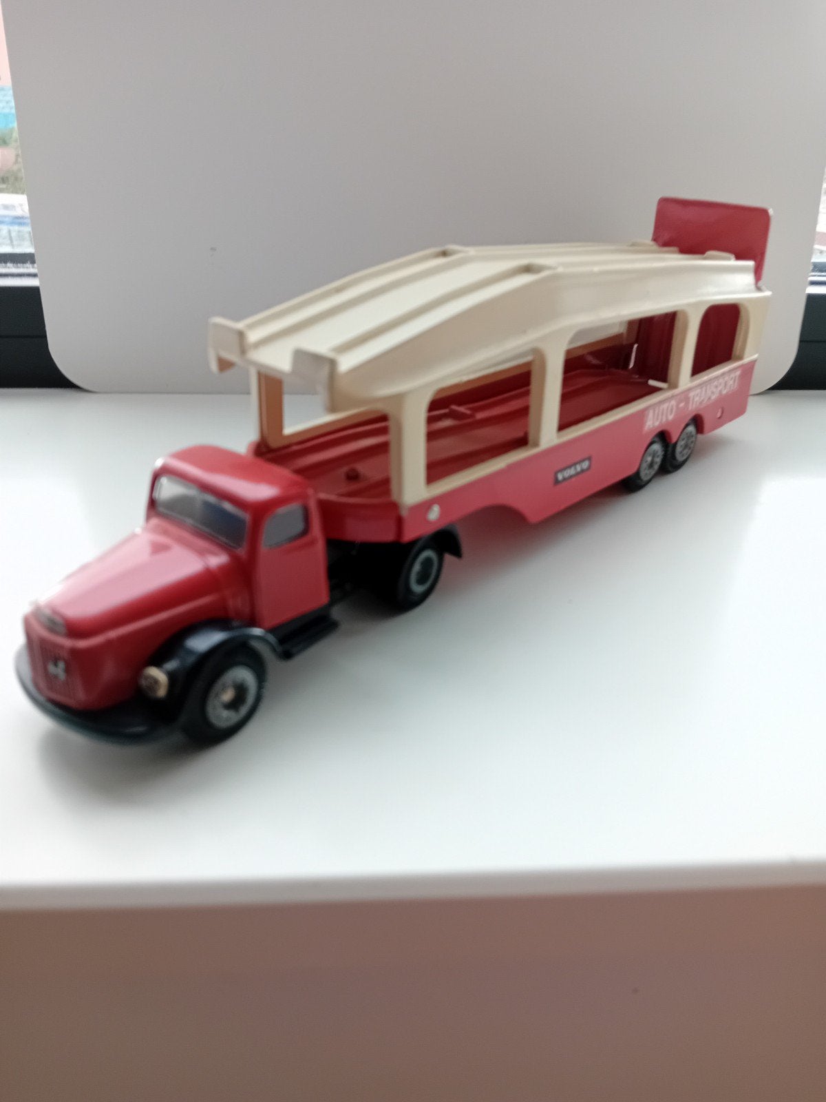 Tekno Denmark Volvo N88 Autotransporter., Ophalen of Verzenden, Gebruikt, Bus of Vrachtwagen, Tekno