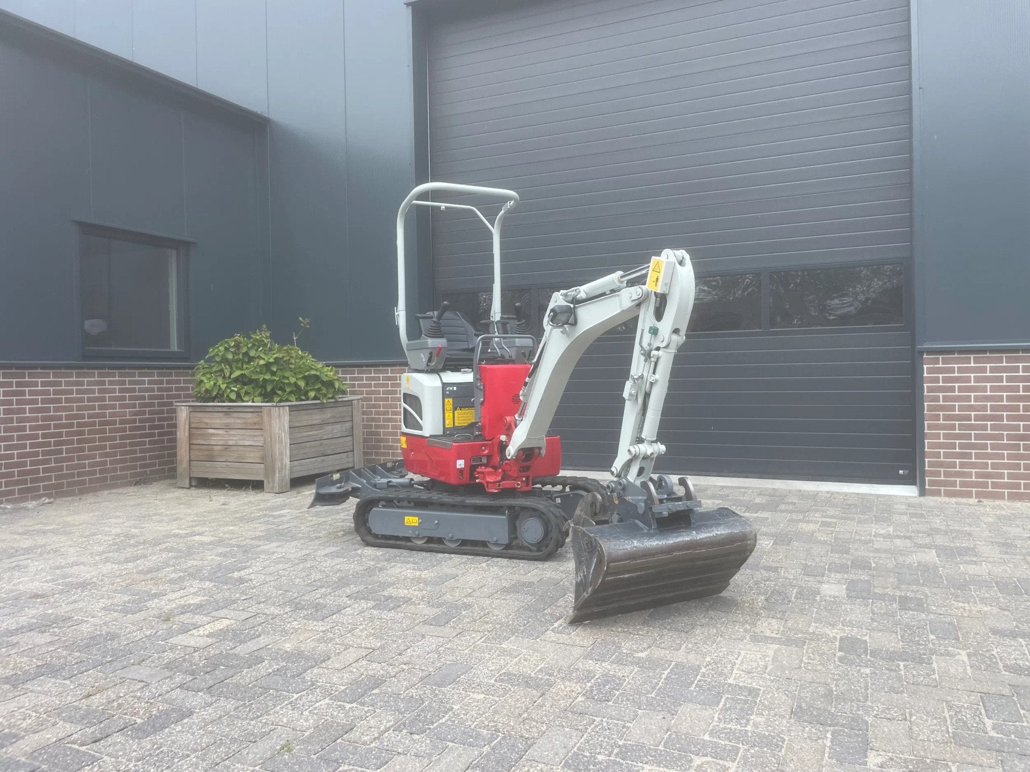 Takeuchi TB 210 R mini graafmachine - lease vanaf 325,- Kubo, Graafmachine