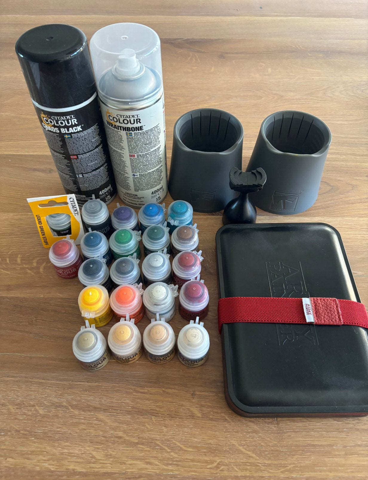 Citadel Warhammer paint brushes primers cans pallet and more, Ophalen of Verzenden, Zo goed als nieuw, Overige typen