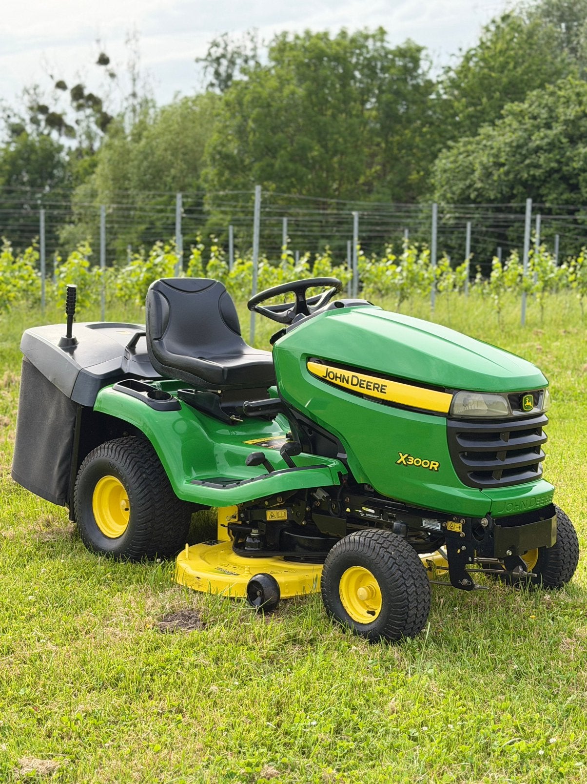 John Deere X300R Slechts 245 werkuren‼️ 17PK Kawasaki V-Twin, Tuin en Terras, Zitmaaiers, Ophalen, Zo goed als nieuw