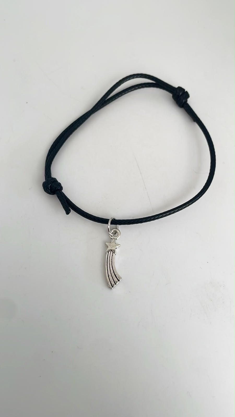 Zwart enkelbandje armbandje met vallende ster bedel, Overige materialen, Verzenden, Zwart, Nieuw