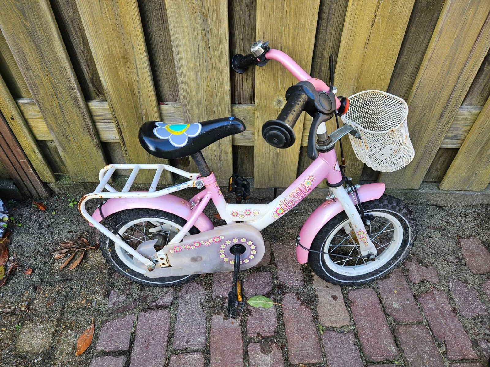Roze meisjesfiets 12 inch met mandje, Ophalen, Gebruikt, Velgrem, 14 inch of minder