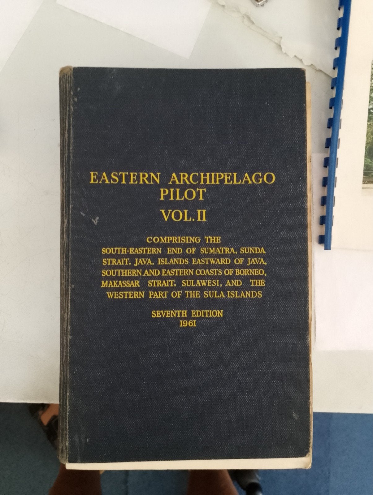 Eastern Archipelago Pilot Vol. II - 7e editie 1961, Boeken, Reisgidsen, Ophalen of Verzenden, Reisgids of -boek, Azië, Gelezen