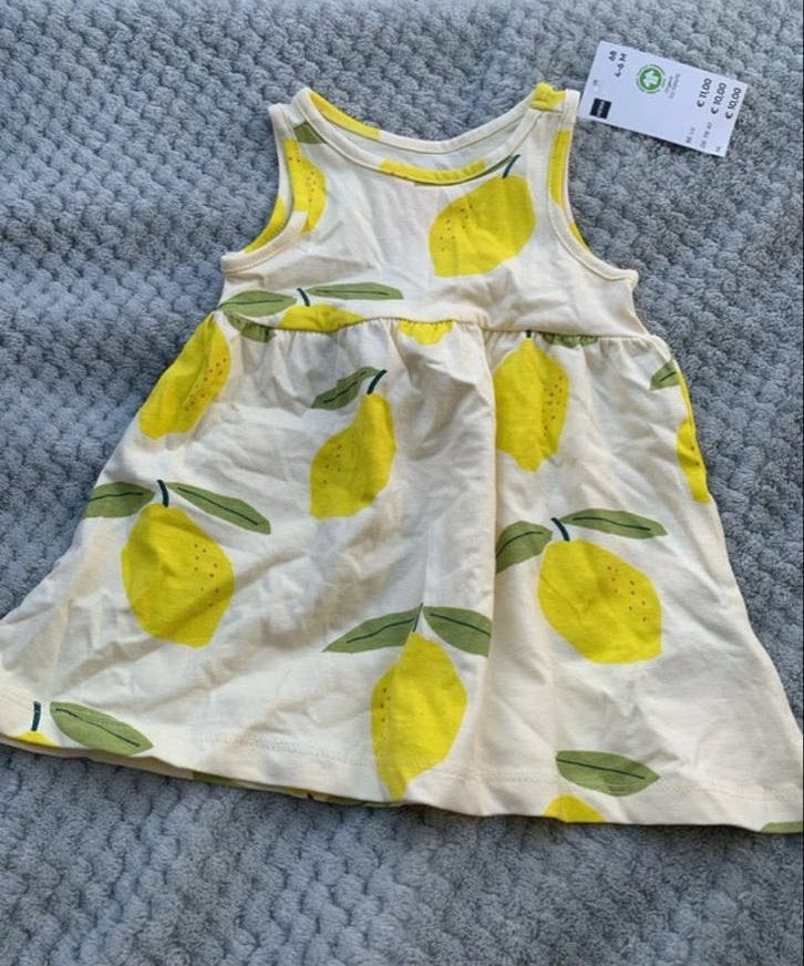 Zomer jurkje HEMA maat 68 met citroenprint, Ophalen of Verzenden, Zo goed als nieuw, Meisje, Jurkje of Rokje