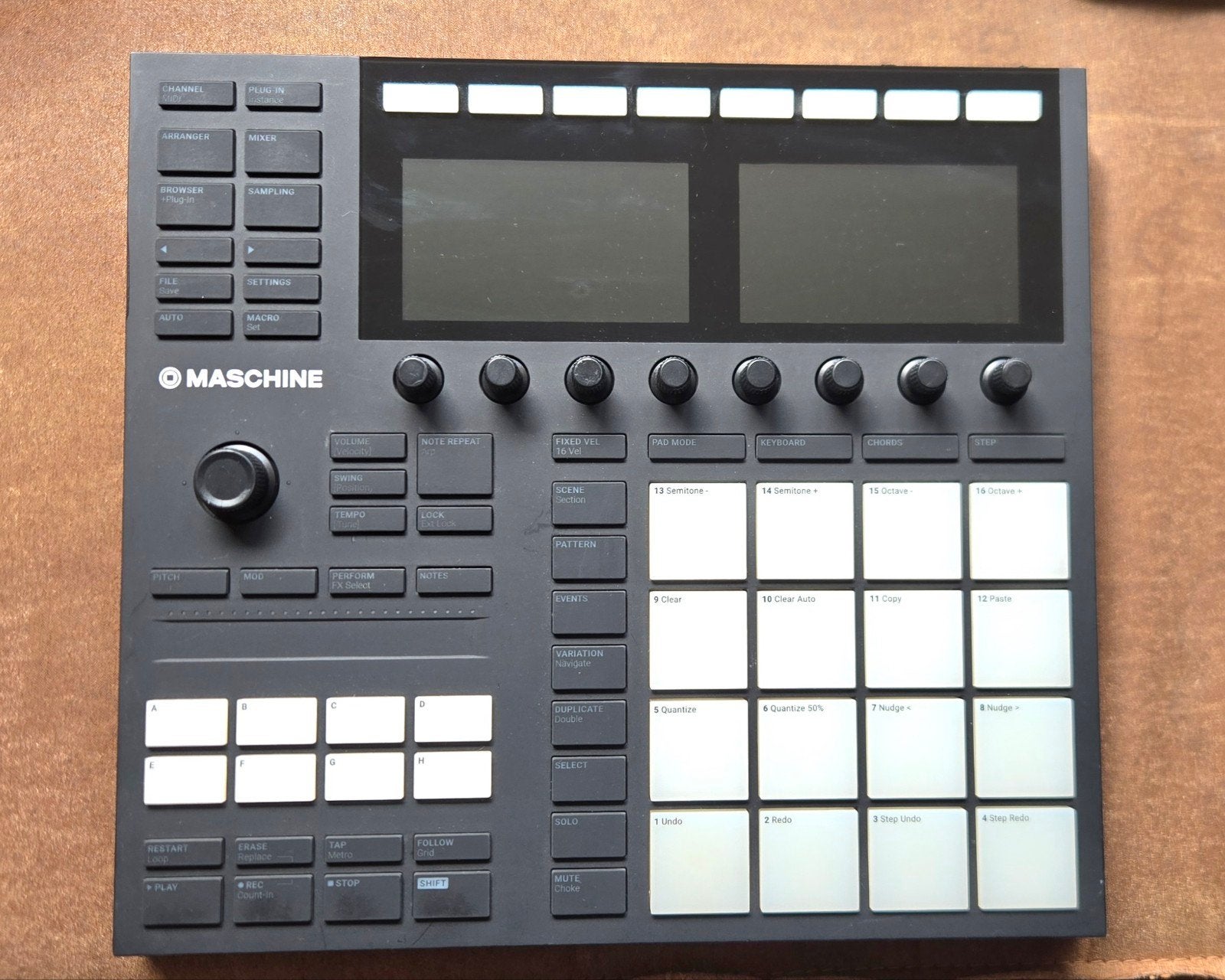 Native Instruments Maschine MK3 + Software &  79 Expansions, Overige merken, Zo goed als nieuw, Met midi-aansluiting, Overige aantallen