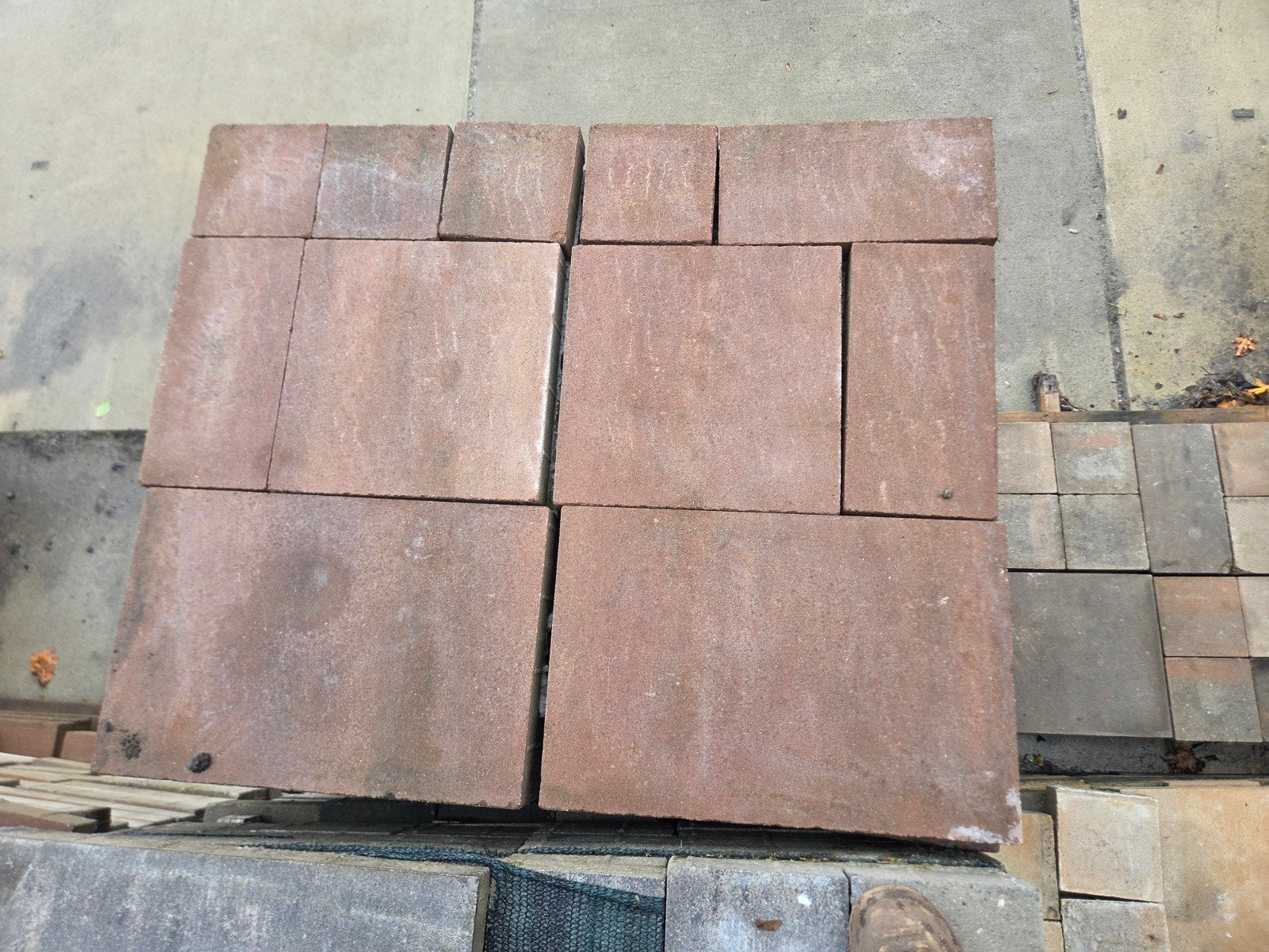 Rood wildverband bestrating B-keus, 40m2, Ophalen, Beton, Terrastegels