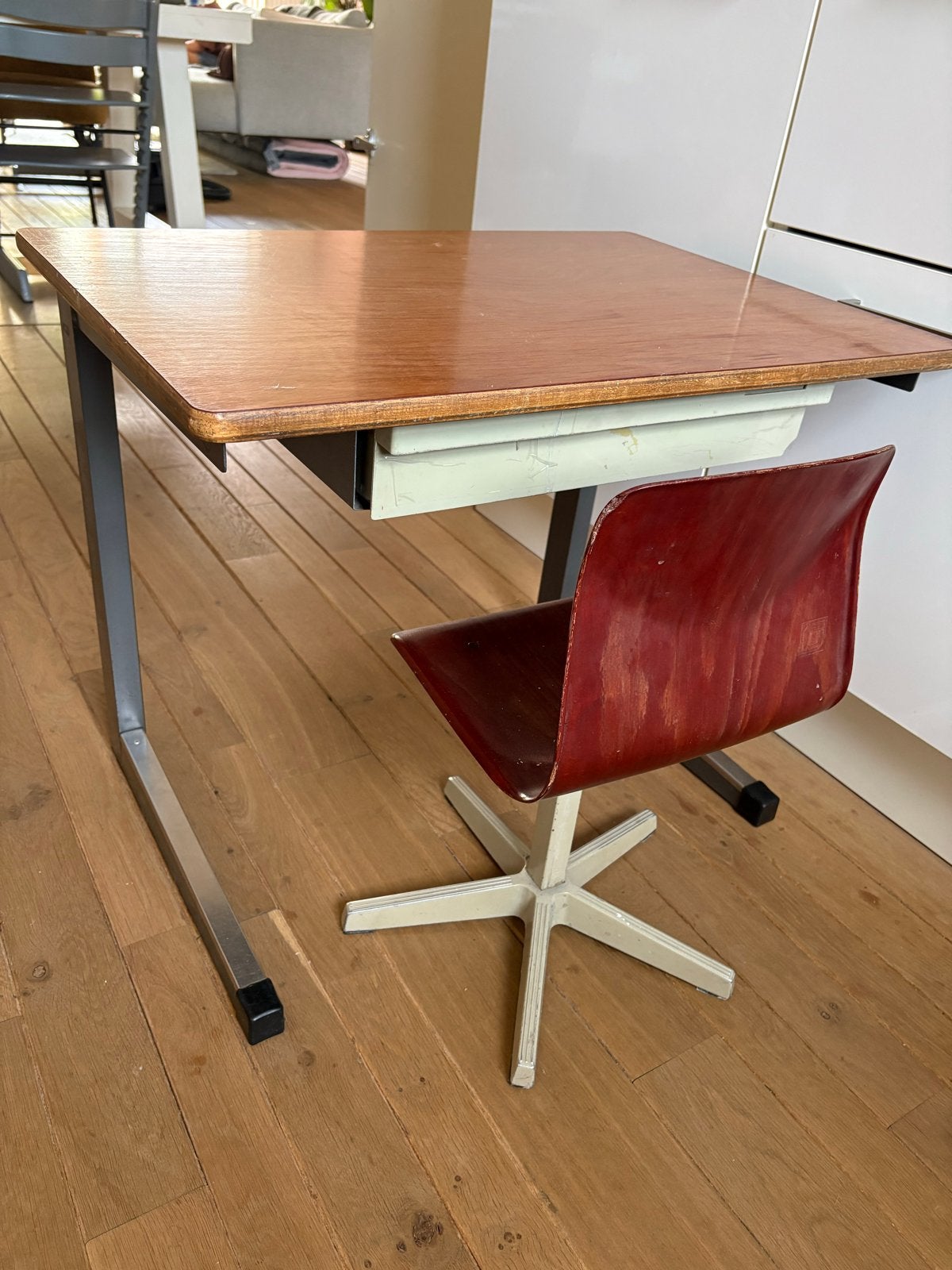 Vintage Schoolbureau met Lade en Bijpassende Stoel, Ophalen, Gebruikt, Schoolbureau, Overige merken