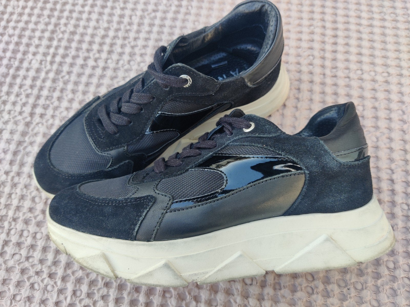 Tango sneakers zwart maat 38, Kleding | Dames, Tango, Zwart, Ophalen of Verzenden, Sneakers of Gympen