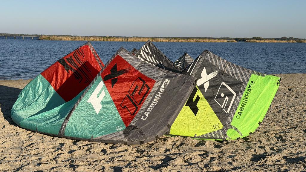 Kitesurf set 2 x Cabrinha kites (12 en 9m) + board + bar, Ophalen, Gebruikt, Kitesurf-set, Twintip