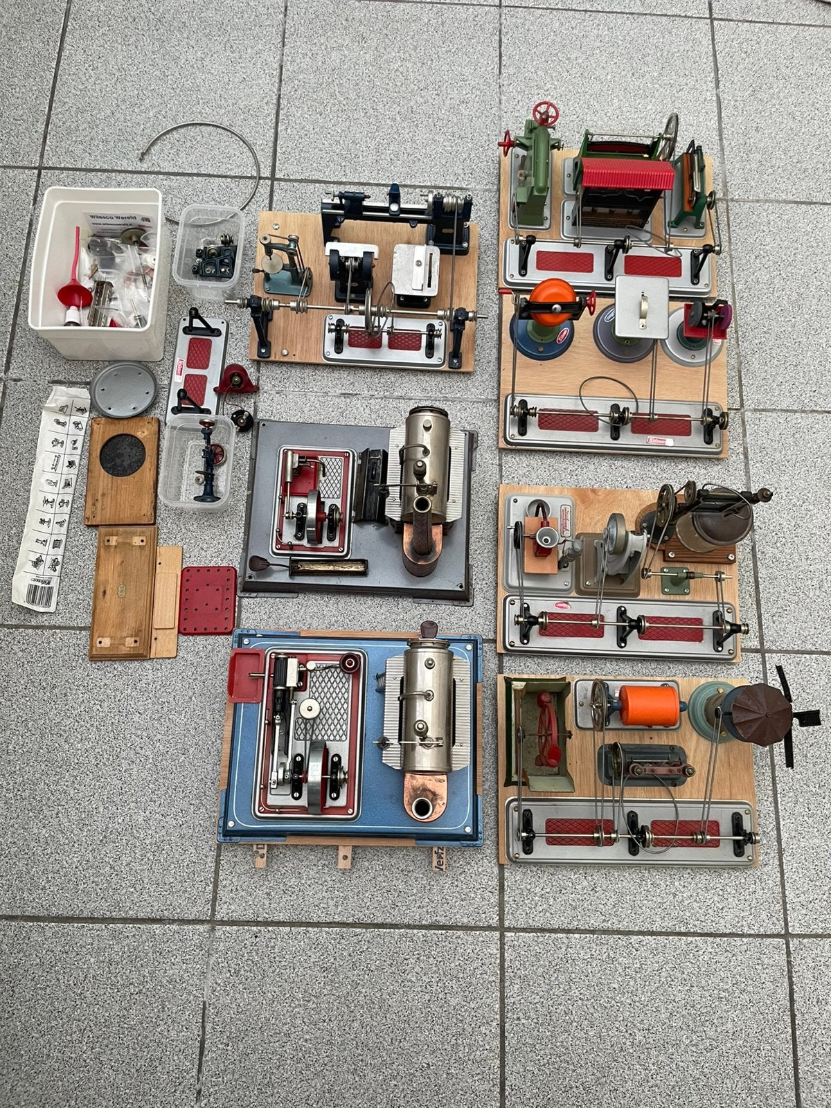 Diverse Wilesco modellen met accessoire, Hobby en Vrije tijd, Modelbouw | Overige, Ophalen, Zo goed als nieuw, Groter dan 1:32