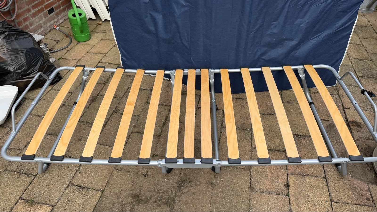 Opvouwbaar logeerbed met matras - ideaal voor gasten, Ophalen, Gebruikt, Eenpersoons, Blauw